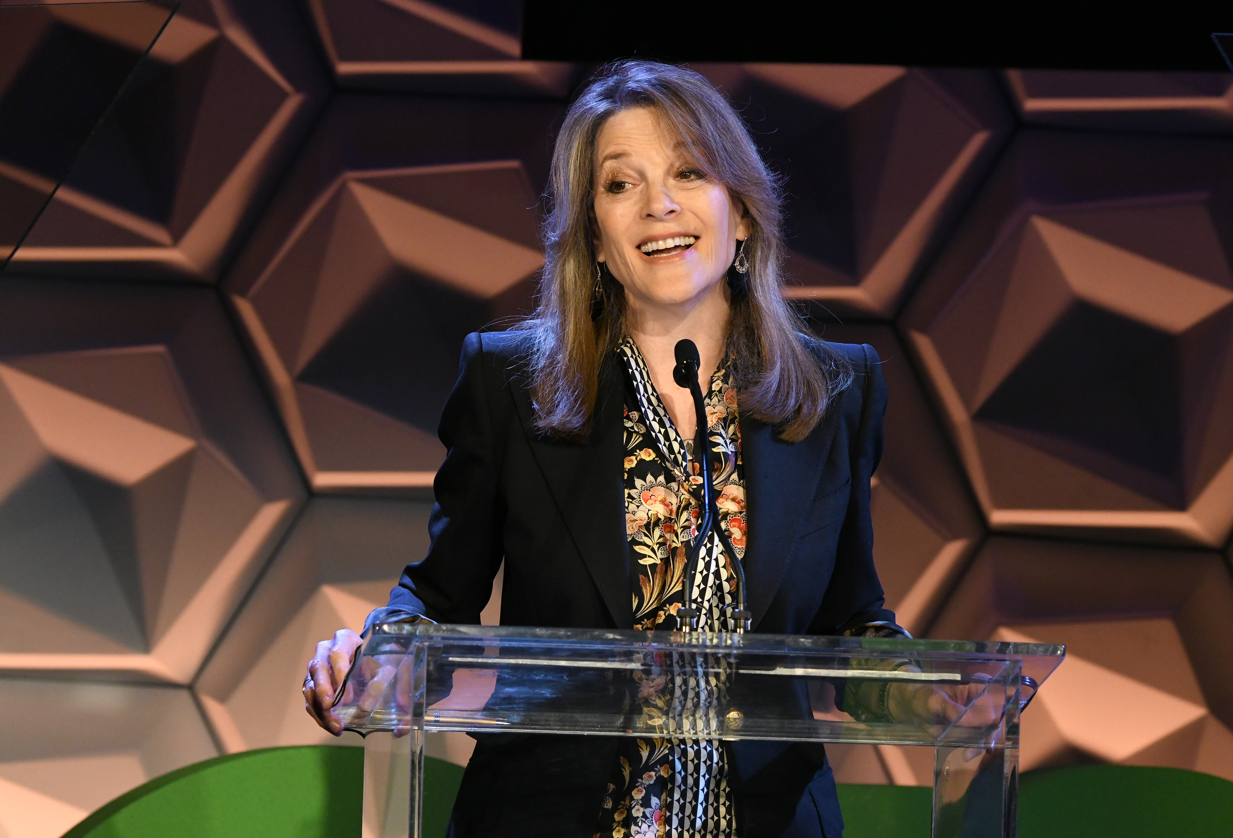 BEVERLY HILLS, CALIFORNIA - MAY 30: 2020 Presidential Candidate Marianne Williamson speaks onstage at the EMA IMPACT Summit - Day Two at Montage Beverly Hills on May 30, 2019 in Beverly Hills, California. (Photo by Michael Kovac/Getty Images for The Environmental Media Association)