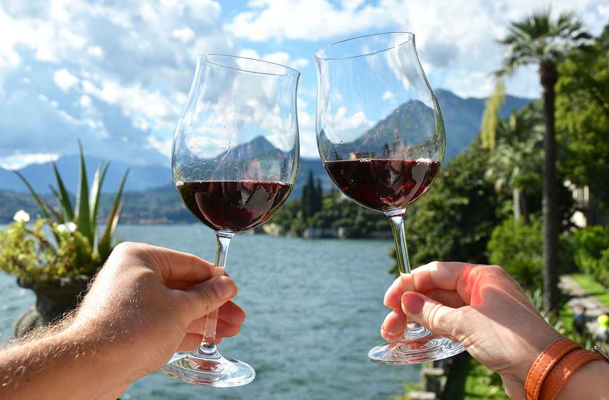 Lake Como and Red Wine