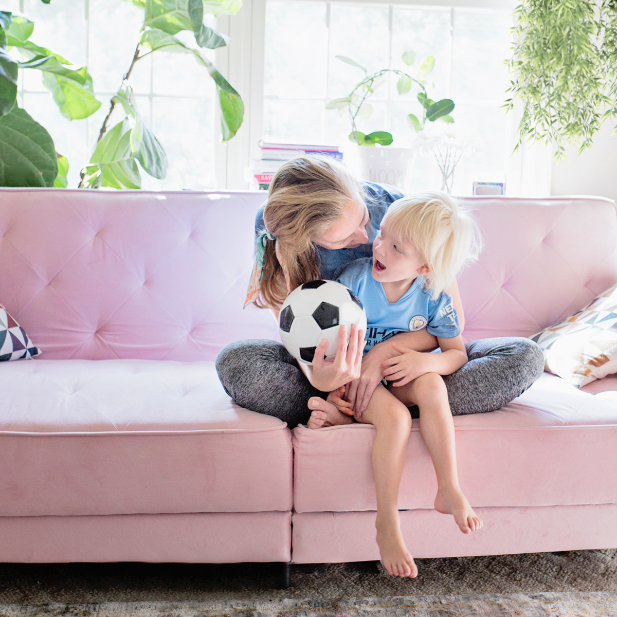 Amber Faust Family Influencer Mommy Blog Mom Blogger Parenting Instagram 2020