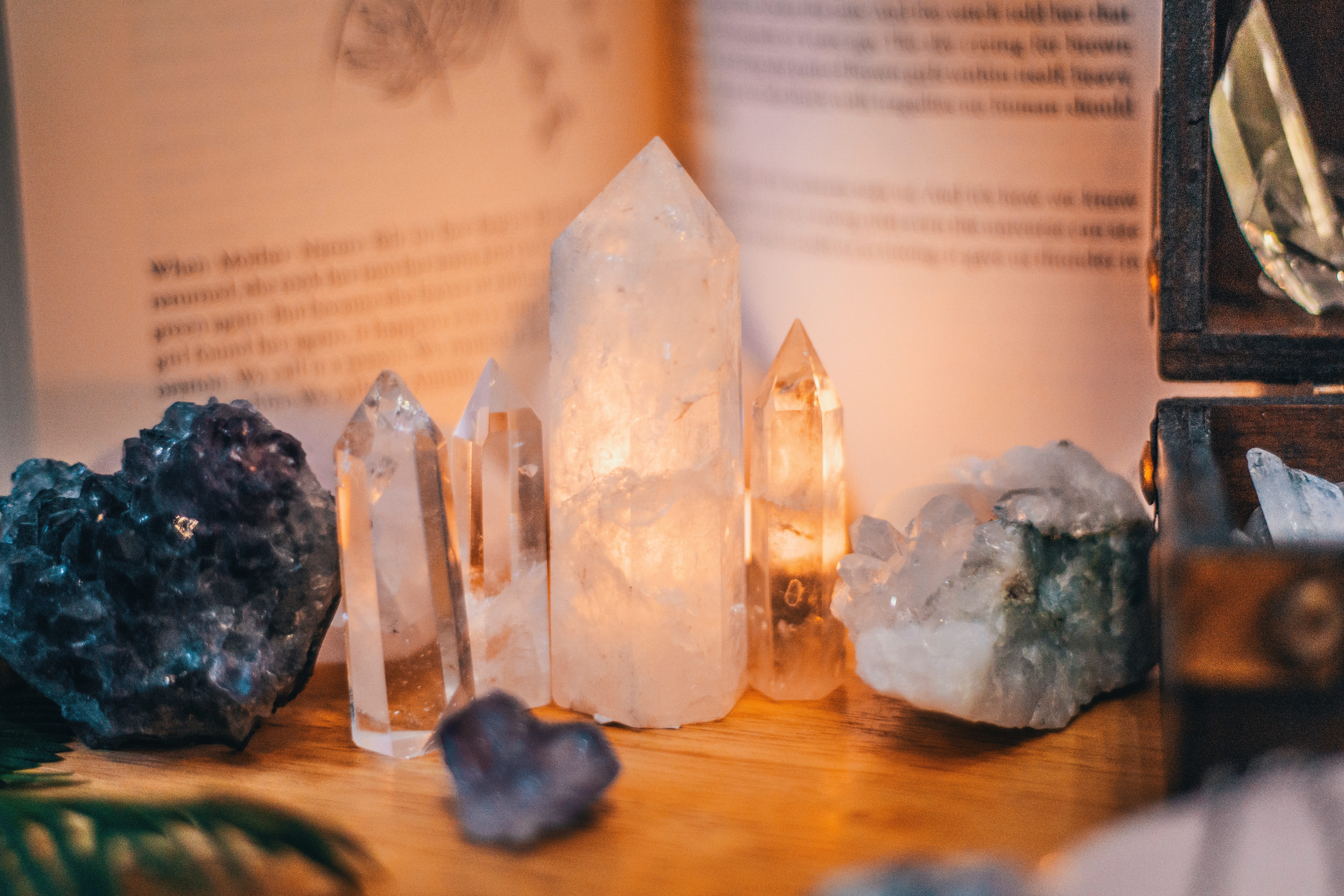 Crystal Healing Set of 12 Stones promoting spiritual wellness Gift FREE P+P 