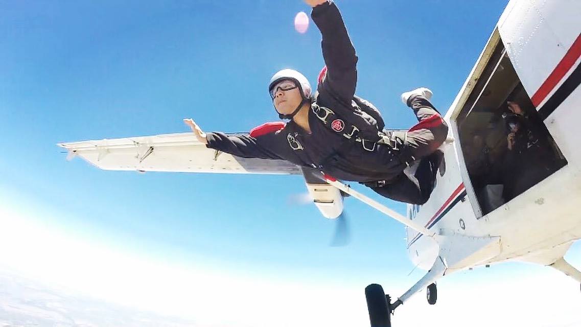 entrepreneurs skydiving
